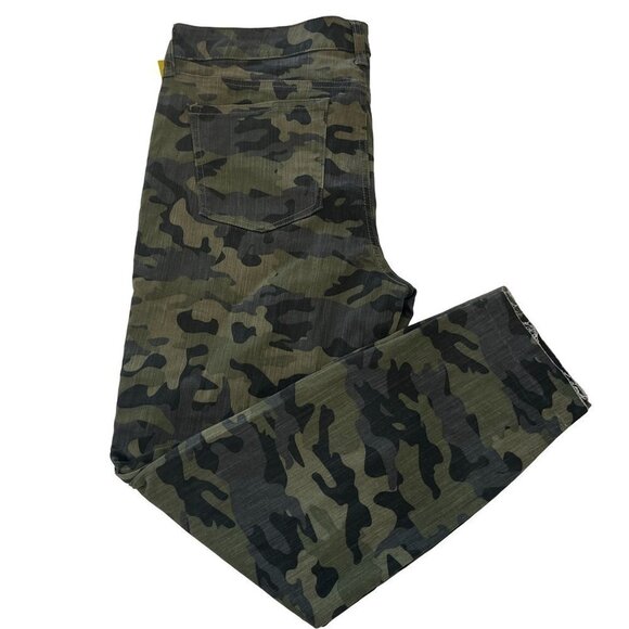 Black Daisy Billie Jeans Womens 15 Camo Skinny Mid-Rise Green Camouflage NWT‎ - Picture 2 of 10